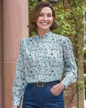 Ladies' floral blouse outfit